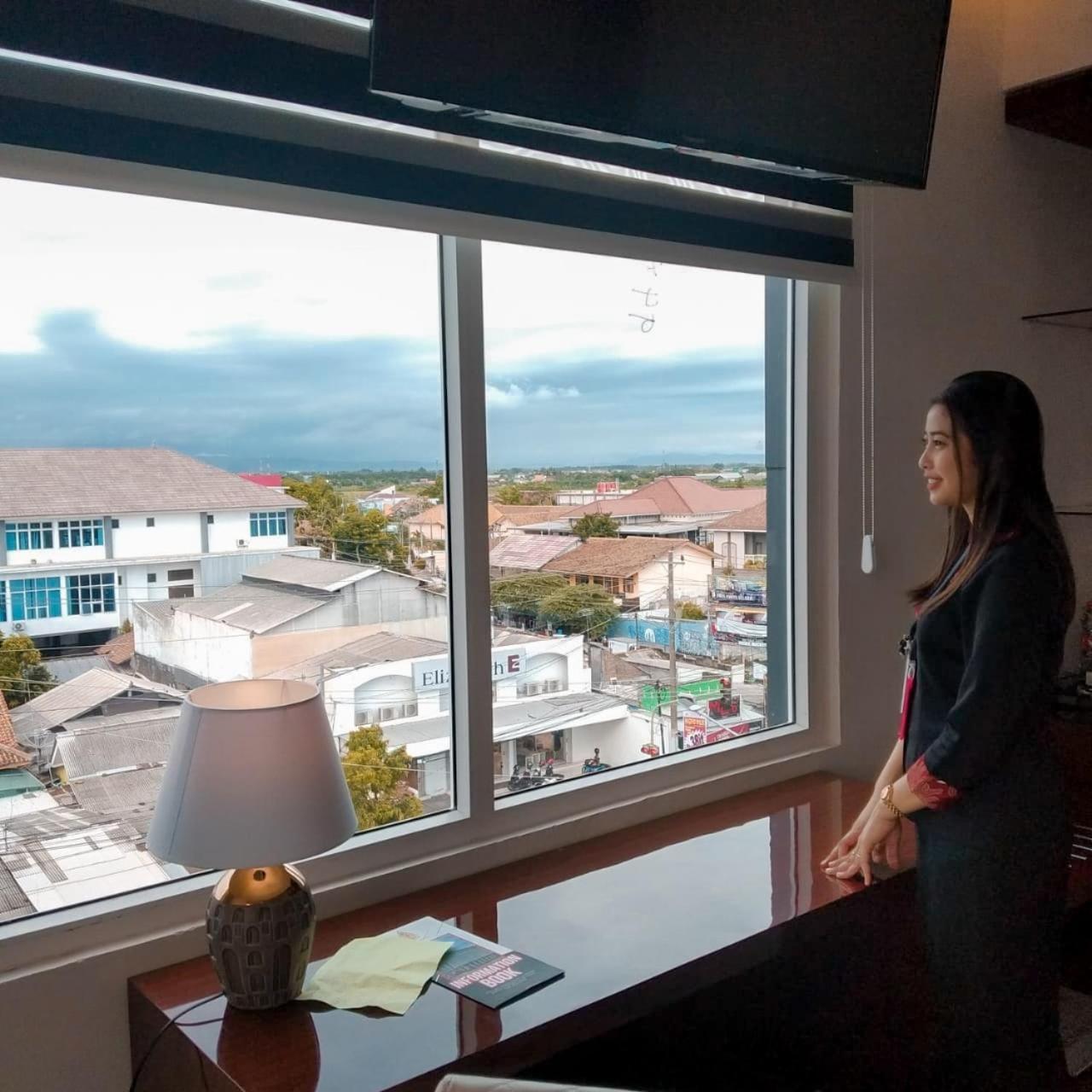 Sindoro Hotel Cilacap By Conary Buitenkant foto