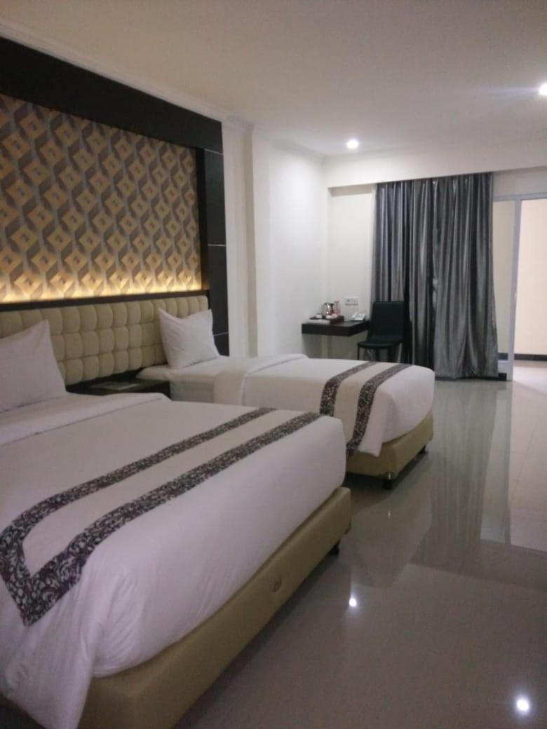 Sindoro Hotel Cilacap By Conary Buitenkant foto