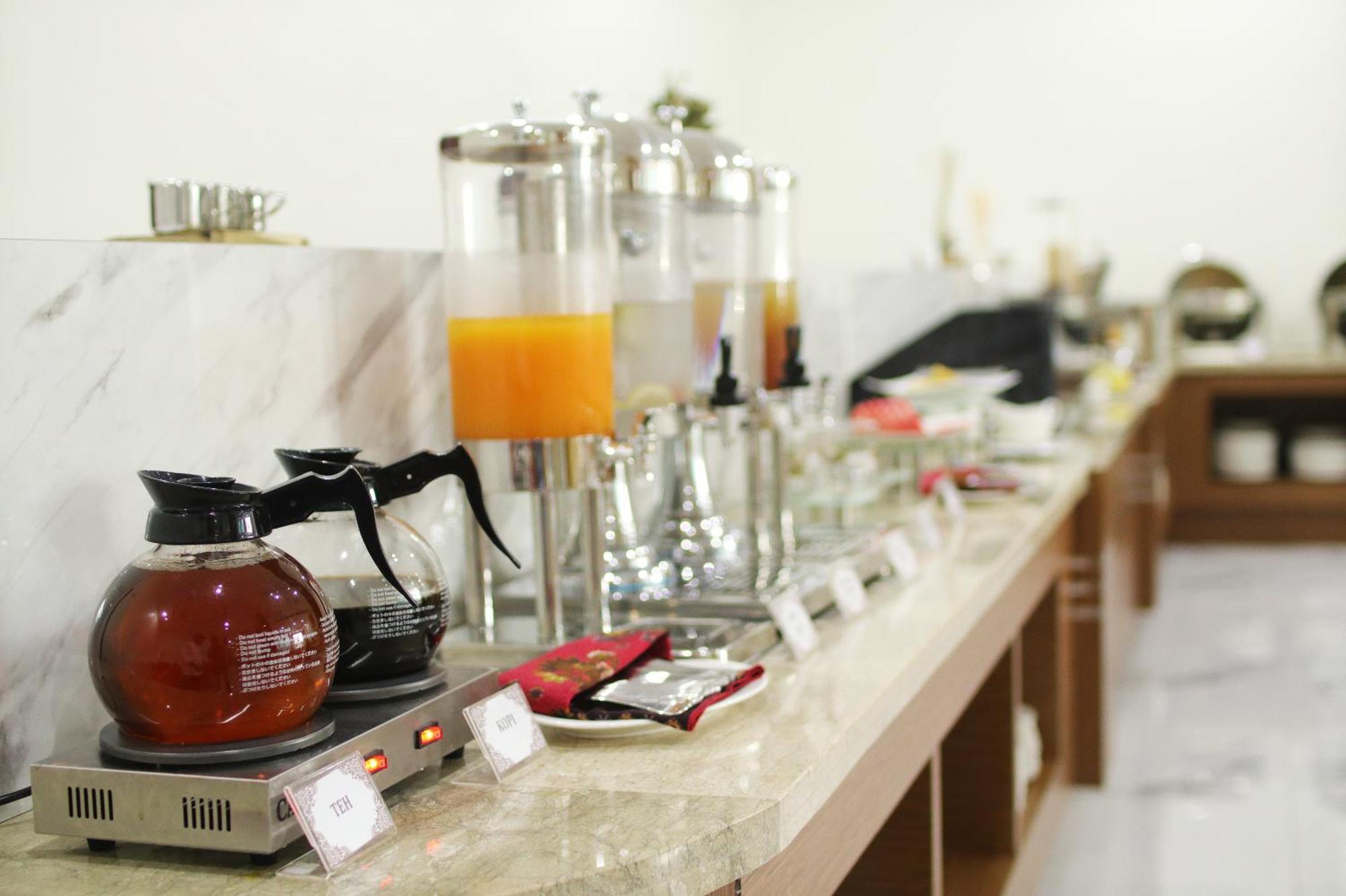 Sindoro Hotel Cilacap By Conary Buitenkant foto