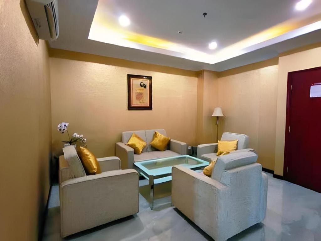Sindoro Hotel Cilacap By Conary Buitenkant foto