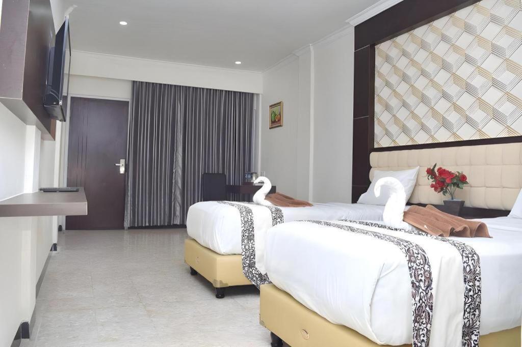Sindoro Hotel Cilacap By Conary Buitenkant foto
